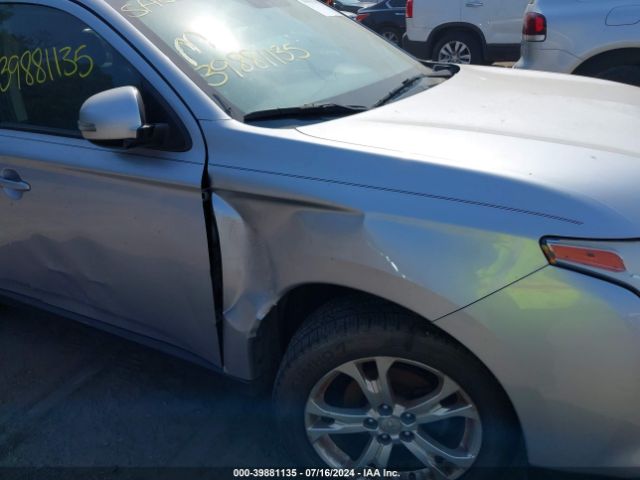 JA4AD3A36EZ012735 Mitsubishi Outlander Se