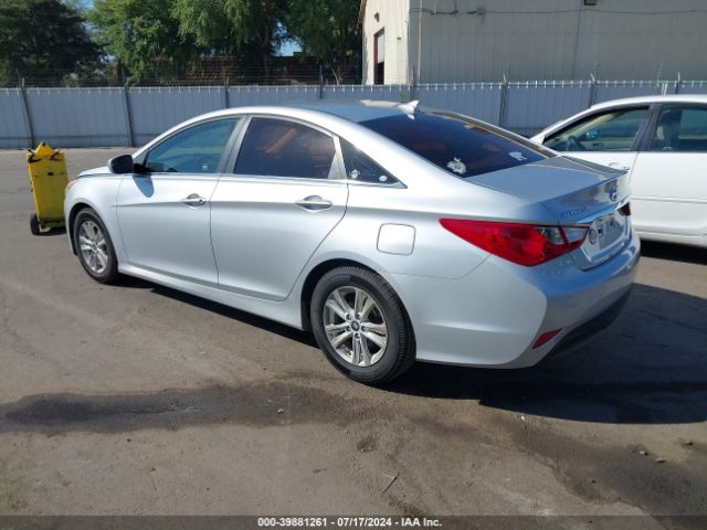 5NPEB4AC2EH880984 Hyundai SONATA GLS