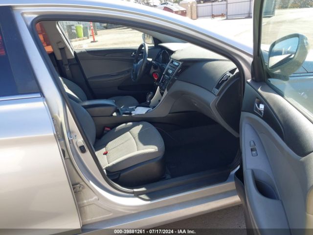 5NPEB4AC2EH880984 Hyundai SONATA GLS