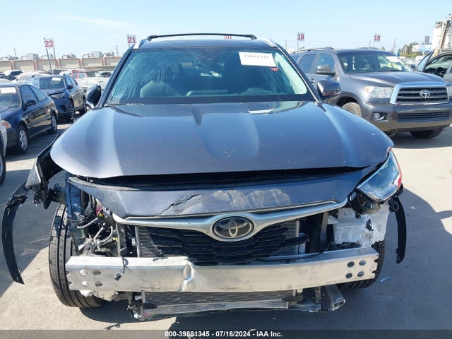 Toyota Highlander Xle 2024 5TDKDRBH4RS546766 Image 12