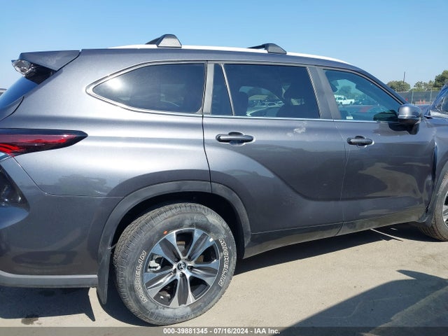 Toyota Highlander Xle 2024 5TDKDRBH4RS546766 Image 13