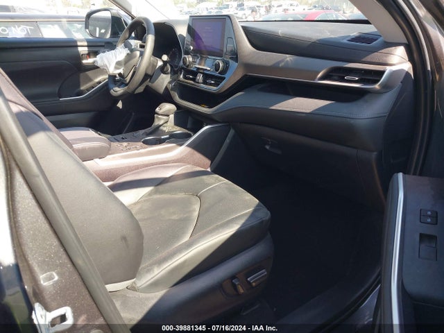 Toyota Highlander Xle 2024 5TDKDRBH4RS546766 Image 5