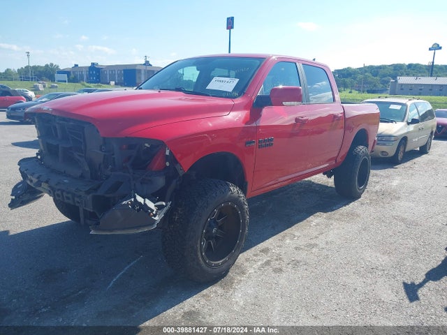 RAM 1500 Night  4x4 5'7 Box 2018 1C6RR7MT7JS244333 Image 2