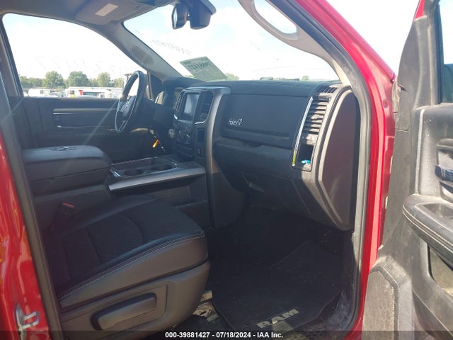 RAM 1500 Night  4x4 5'7 Box 2018 1C6RR7MT7JS244333 Image 5