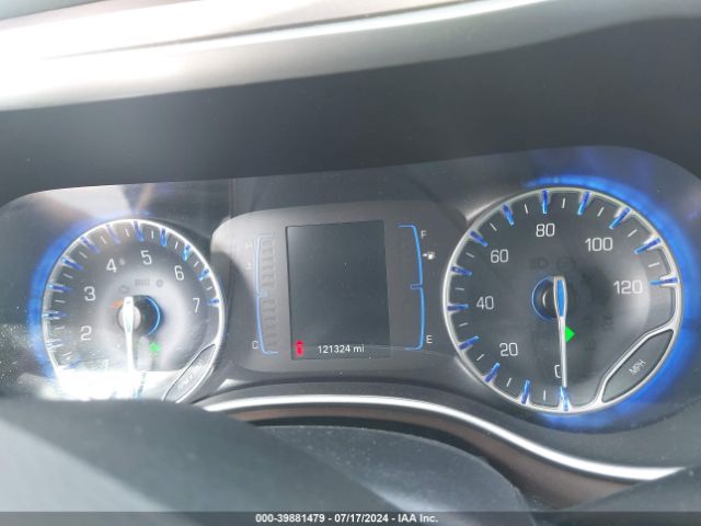 2C4RC1DG3LR260883 Chrysler Voyager Lxi