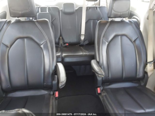 2C4RC1DG3LR260883 Chrysler Voyager Lxi