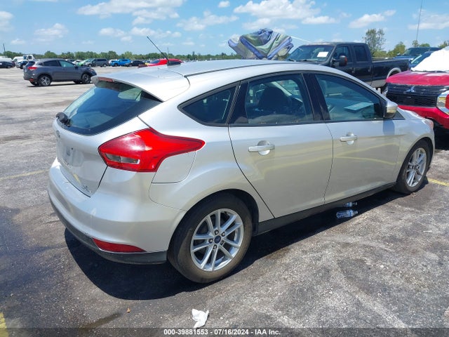 Ford FOCUS SE 2015 1FADP3K22FL282944 Image 4