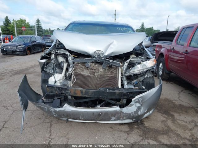5TDYK3DC9FS604199 Toyota Sienna Xle 8 Passenger