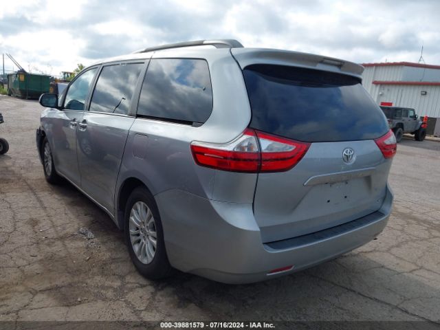 5TDYK3DC9FS604199 Toyota Sienna Xle 8 Passenger