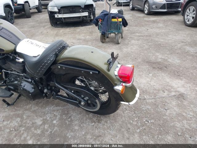 2018 HARLEY-DAVIDSON FLHC 1HD1YAJ1XJC028798 Photo 2