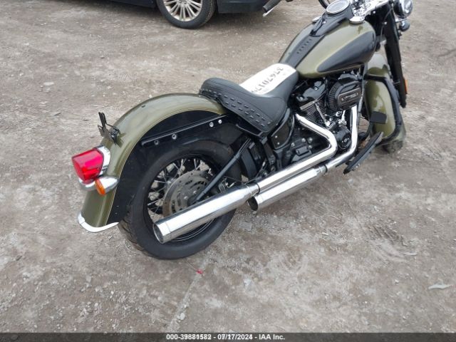 2018 HARLEY-DAVIDSON FLHC 1HD1YAJ1XJC028798 Photo 3