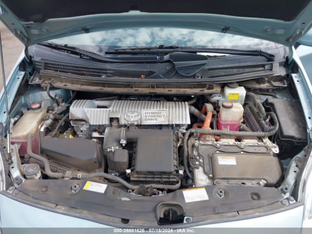 JTDKN3DU0F1983323 Toyota Prius Four