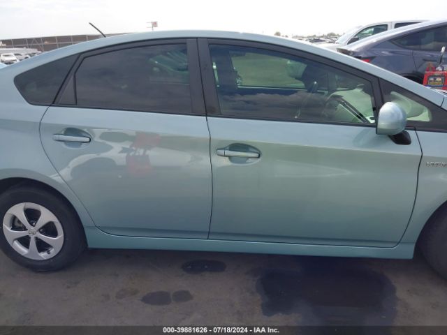 JTDKN3DU0F1983323 Toyota Prius Four