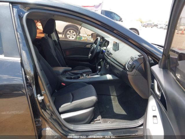 3MZBM1V72FM236953 Mazda Mazda3 I Touring
