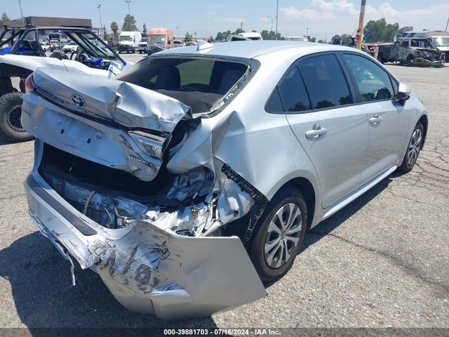 Toyota Corolla Hybrid Le 2022 JTDEAMDE7N3009901 Image 4