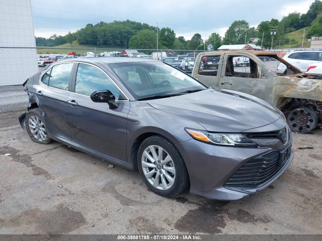 Toyota CAMRY LE 2020 4T1C11AK7LU932057 Image 1