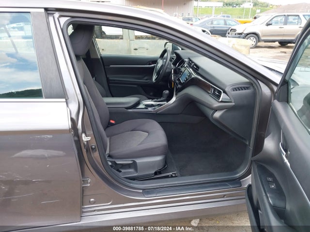 Toyota CAMRY LE 2020 4T1C11AK7LU932057 Image 5
