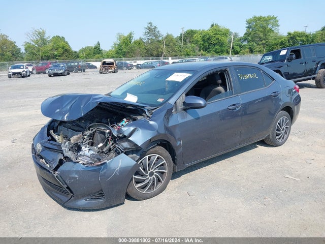 Toyota COROLLA LE 2017 2T1BURHEXHC887254 Image 2