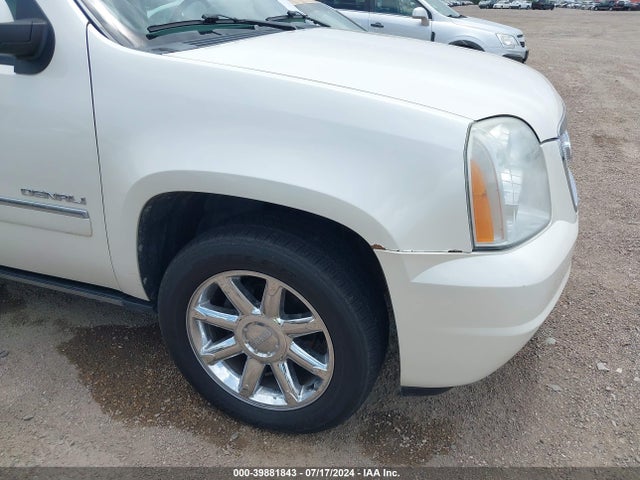 39881843 :رقم المزاد ، 1GKS2MEF2BR259339 vin ، 2011 Gmc Yukon Xl 1500 Denali مزاد بيع