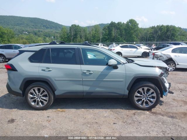 2T3A1RFV7NW259564 Toyota Rav4 Xle Premium