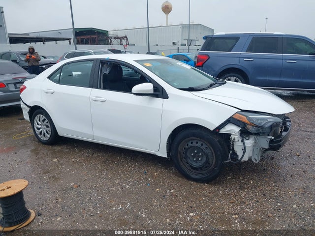 Toyota COROLLA LE 2019 5YFBURHE7KP870905 zdjęcie główne