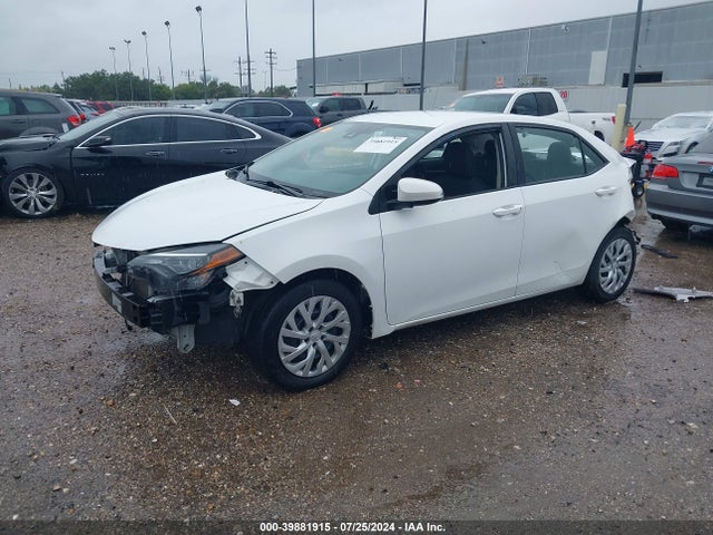 Toyota COROLLA LE 2019 5YFBURHE7KP870905 Image 2