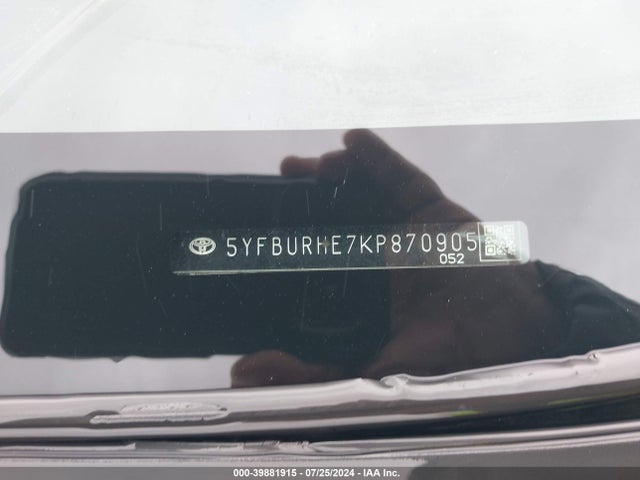 Toyota COROLLA LE 2019 5YFBURHE7KP870905 Image 9