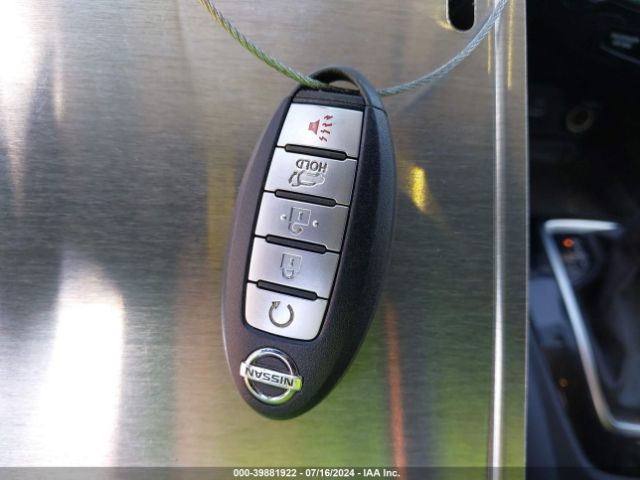 JN8AT2MT5JW457014 Nissan ROGUE SV