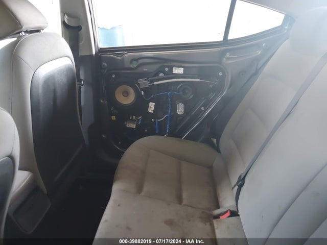 Hyundai ELANTRA SE 2017 KMHD74LF1HU089808 Image 13