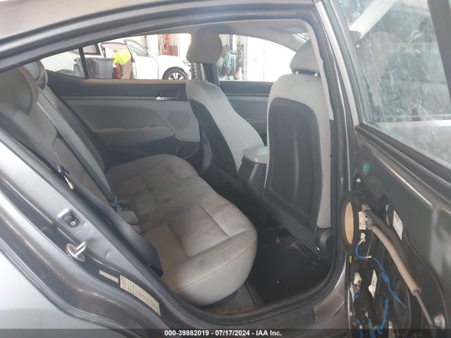 Hyundai ELANTRA SE 2017 KMHD74LF1HU089808 Image 8