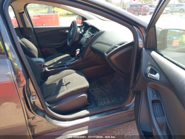 1FADP3K20GL379836 Ford FOCUS SE
