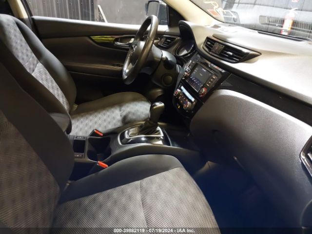 JN1BJ1CR0KW310870 Nissan Rogue Sport Sv