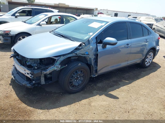 Toyota COROLLA LE 2022 JTDEPMAE2NJ228392 Image 2
