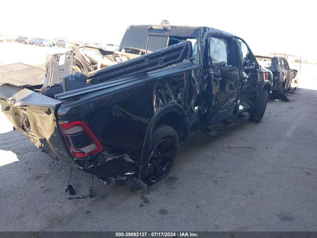 1C6SRFRT6MN572110 RAM 1500 Laramie  4x4 6'4 Box