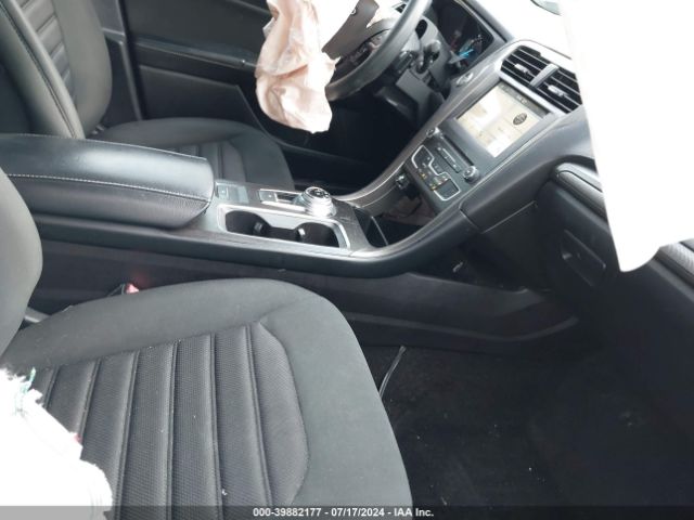 3FA6P0HD5JR259703 Ford FUSION SE