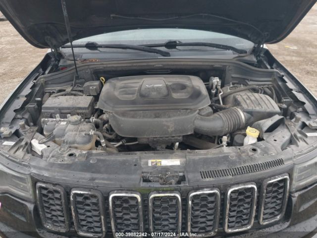1C4RJEBG2HC832915 Jeep Grand Cherokee Limited 4x2