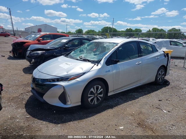 Toyota Prius Prime Premium 2018 JTDKARFP7J3089516 Image 2