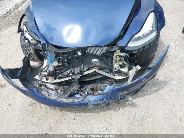 5YJ3E1EB5KF389897 Tesla Model 3 Long Range/performance