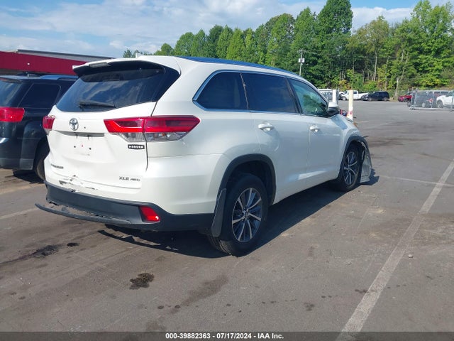Toyota Highlander Xle 2017 5TDJZRFH2HS457686 Image 4