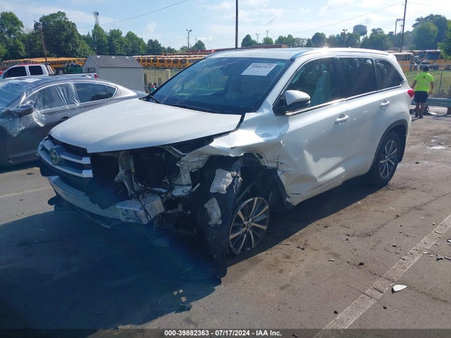 Toyota Highlander Xle 2017 5TDJZRFH2HS457686 Image 6
