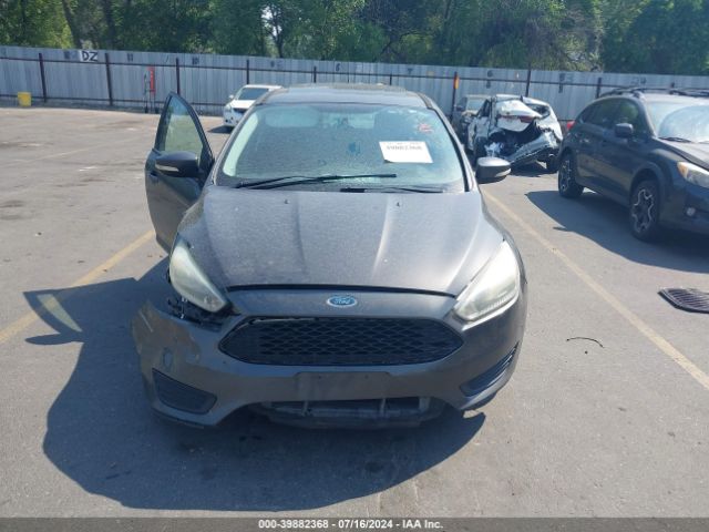 1FADP3K2XGL290193 Ford FOCUS SE