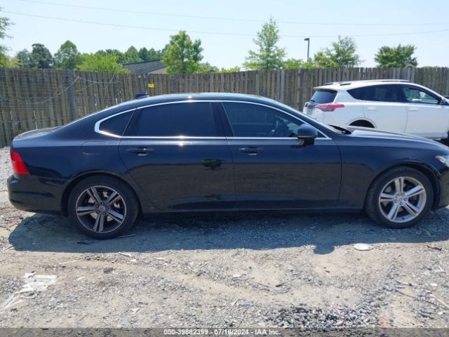 LVY982AK4JP034780 Volvo S90 T5 Momentum