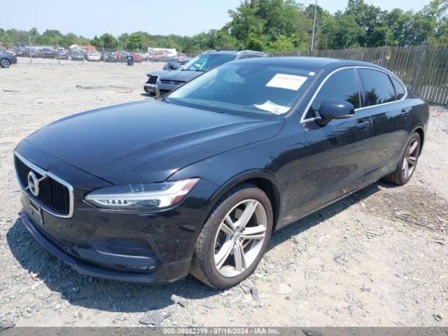 LVY982AK4JP034780 Volvo S90 T5 Momentum