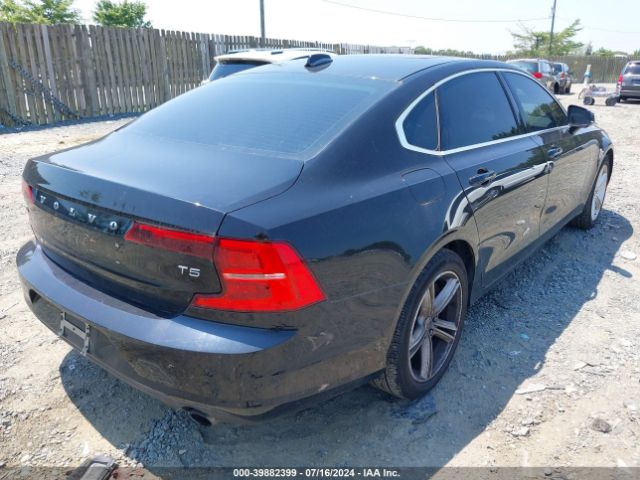 LVY982AK4JP034780 Volvo S90 T5 Momentum