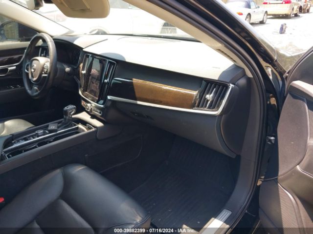 LVY982AK4JP034780 Volvo S90 T5 Momentum