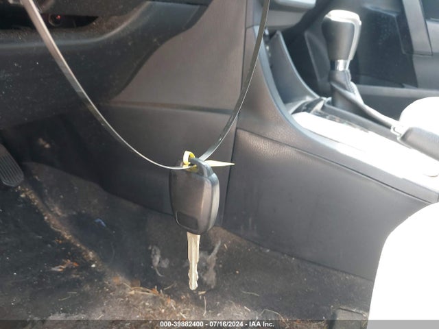 Toyota COROLLA LE 2015 2T1BURHE9FC427015 Image 11