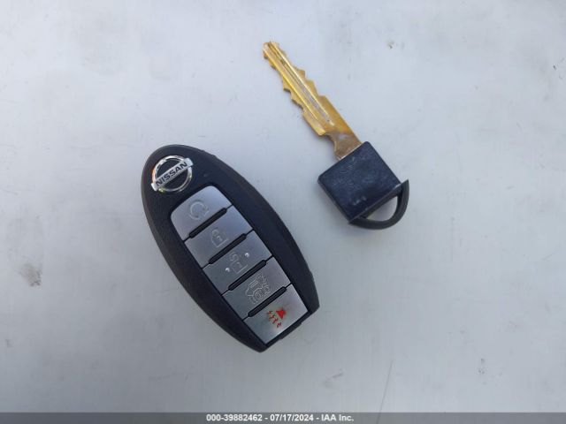 KNMAT2MV5KP526406 Nissan ROGUE SV