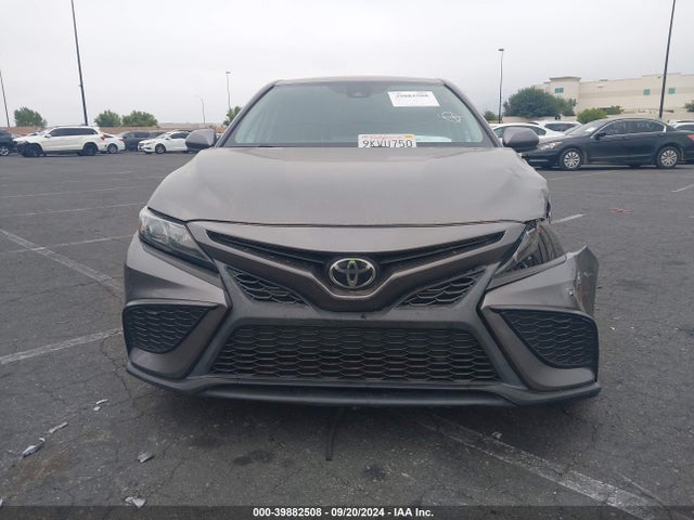 4T1G11AK7MU540456 Toyota CAMRY SE