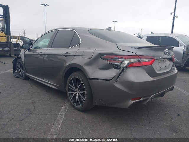 4T1G11AK7MU540456 Toyota CAMRY SE