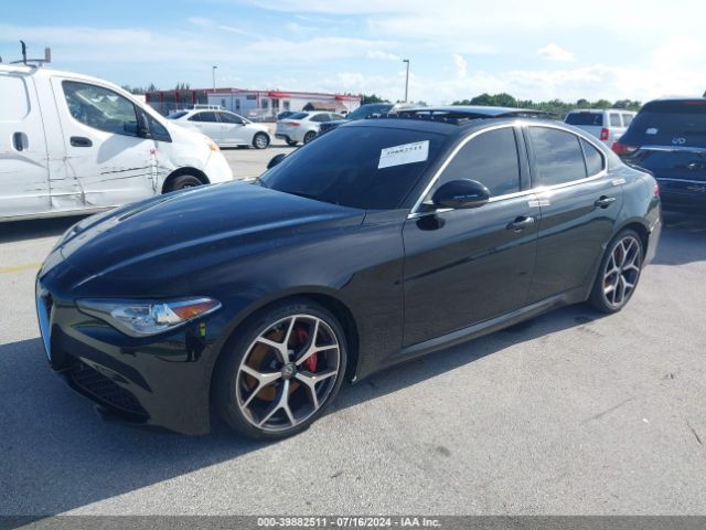 ZARFAMBN1M7647517 Alfa Romeo Giulia Ti Rwd